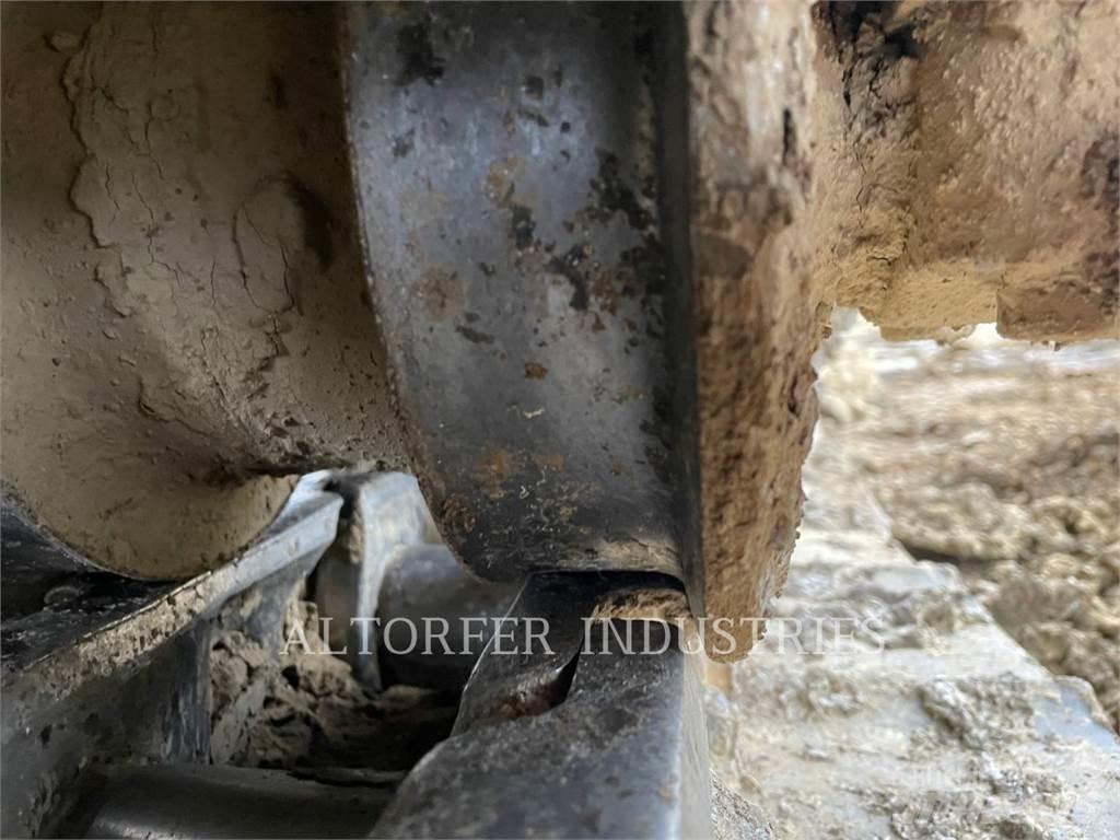 CAT 953D Larvebåndslæssere