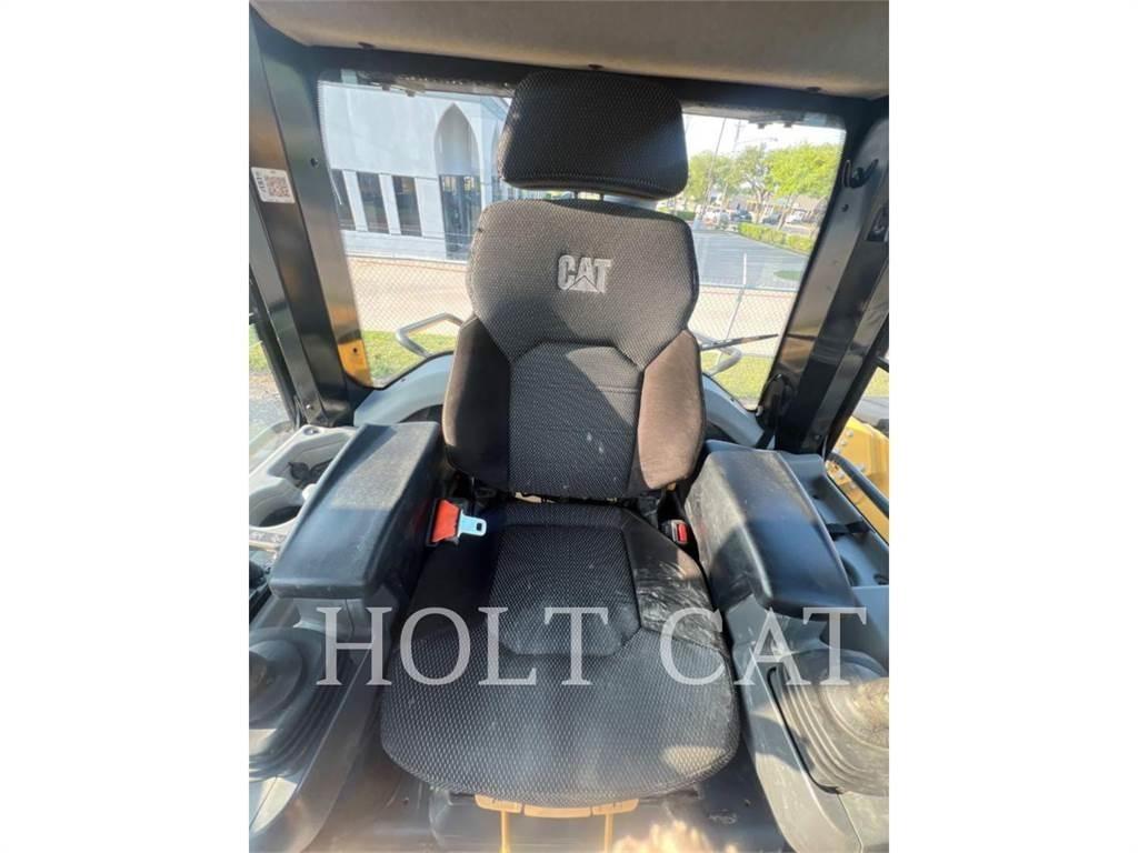 CAT 963 Larvebåndslæssere