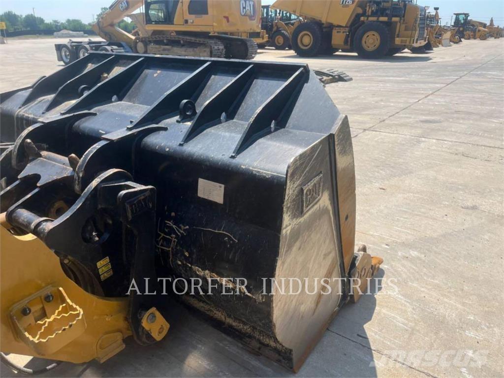 CAT 963-12 Larvebåndslæssere