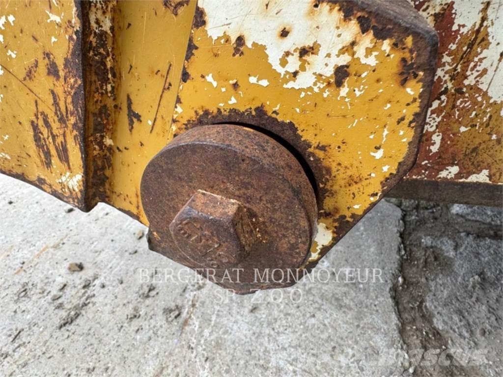 CAT 963C Larvebåndslæssere