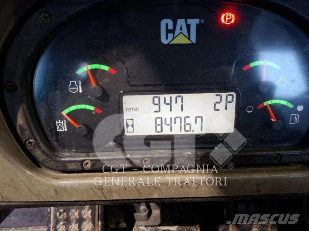 CAT 963D Larvebåndslæssere