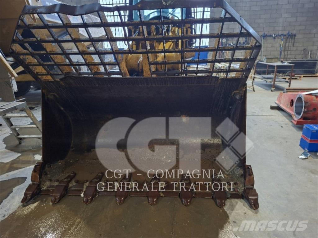 CAT 963D Larvebåndslæssere