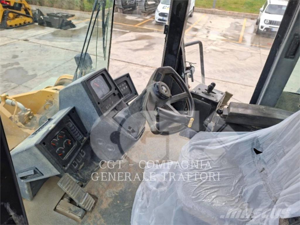 CAT 966 Læssemaskiner på hjul