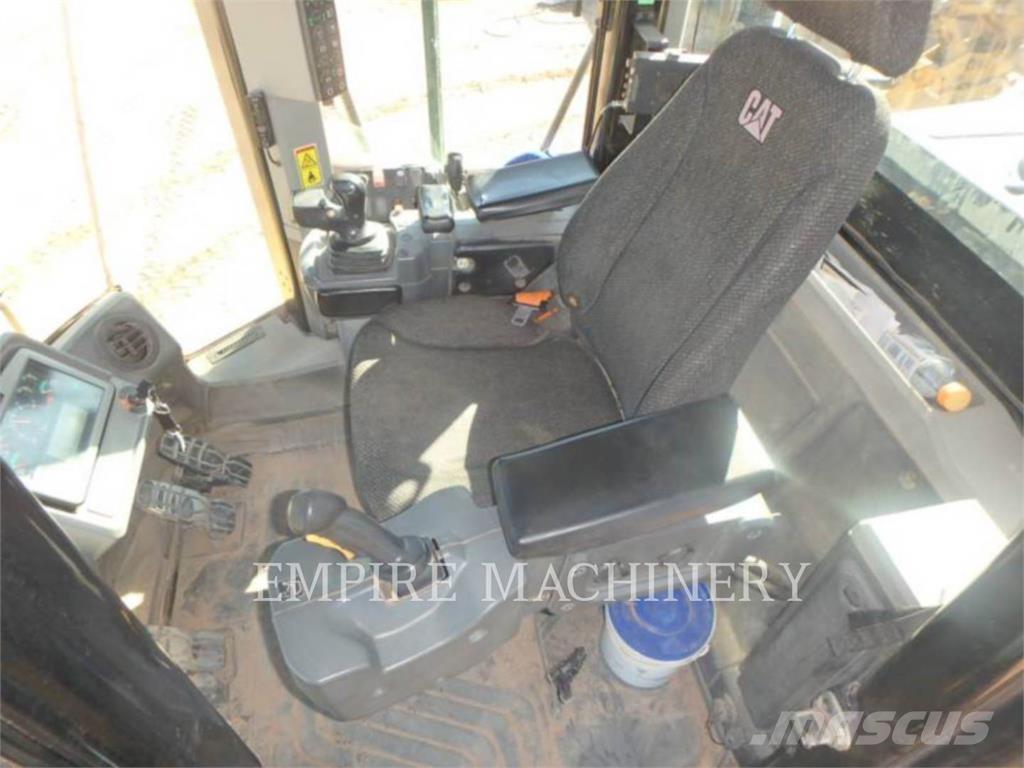 CAT 966M Læssemaskiner på hjul