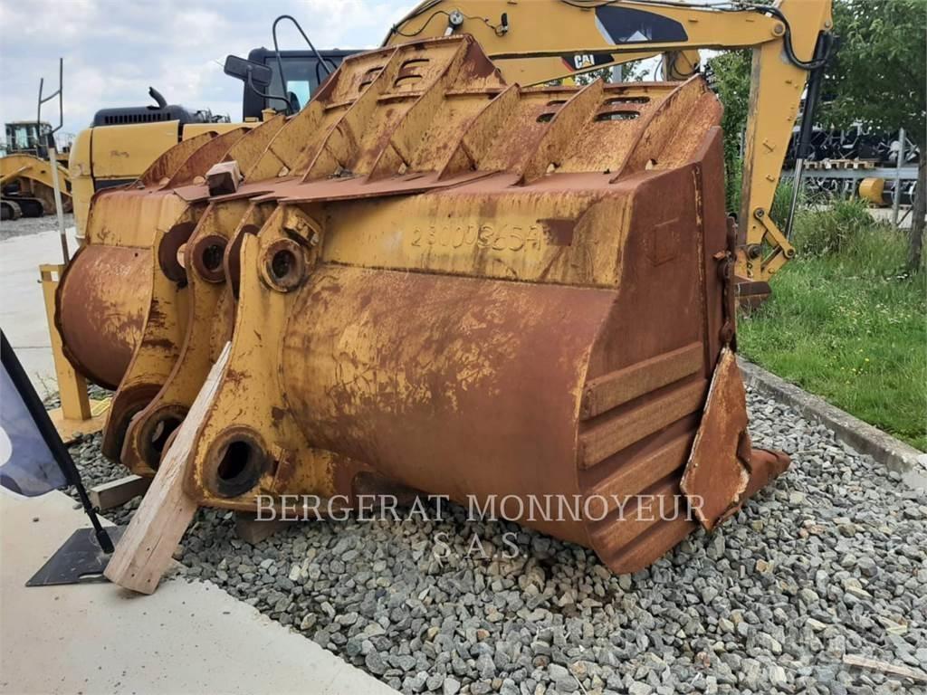 CAT 988 Skovle