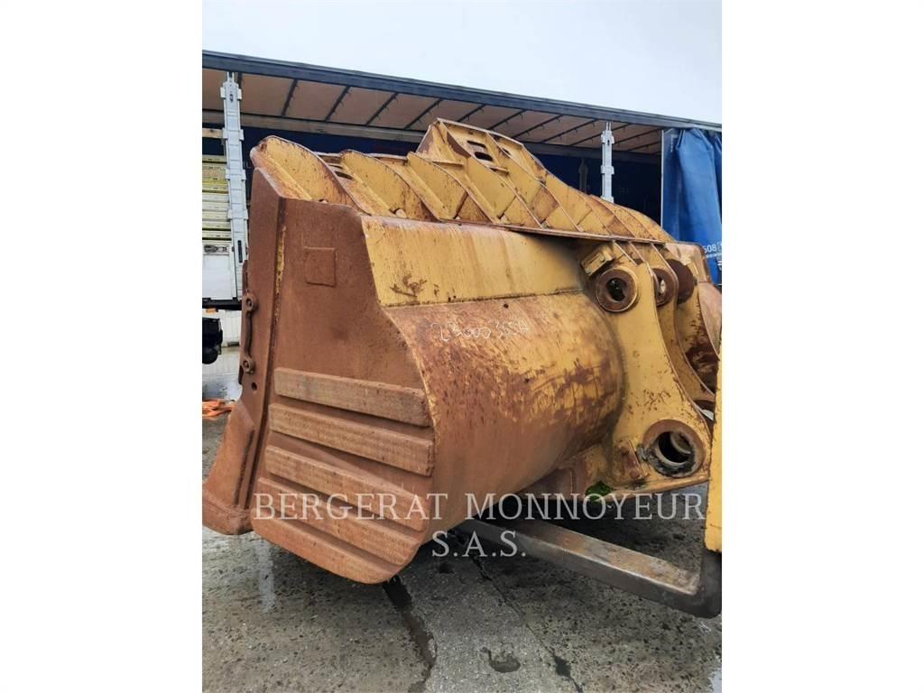 CAT 988 Skovle