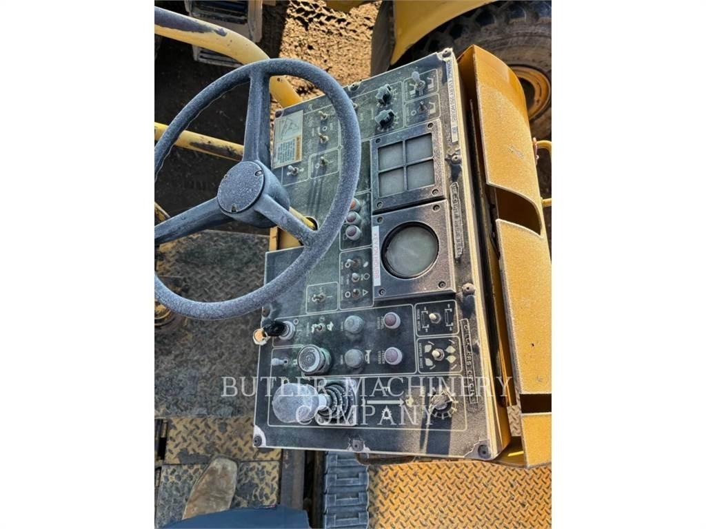 CAT AP-1000B Asfaltudlæggere