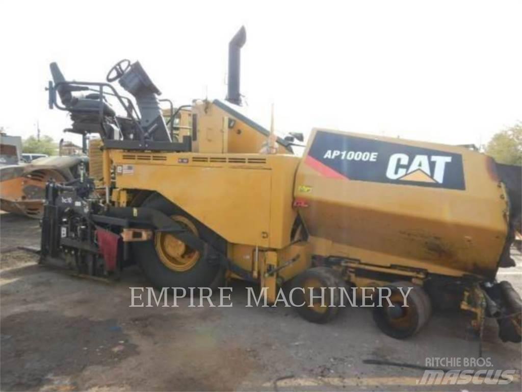 CAT AP1000E Asfaltudlæggere
