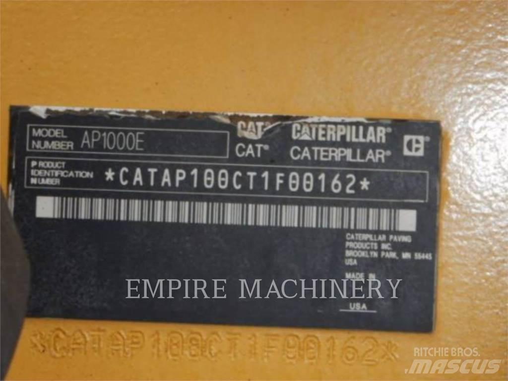 CAT AP1000E Asfaltudlæggere