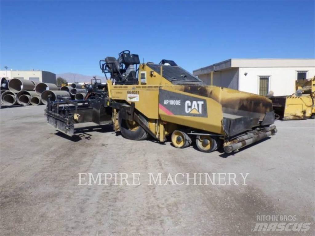 CAT AP1000E Asfaltudlæggere