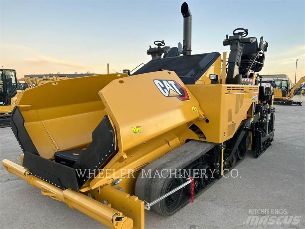 CAT AP1055 Asfaltudlæggere