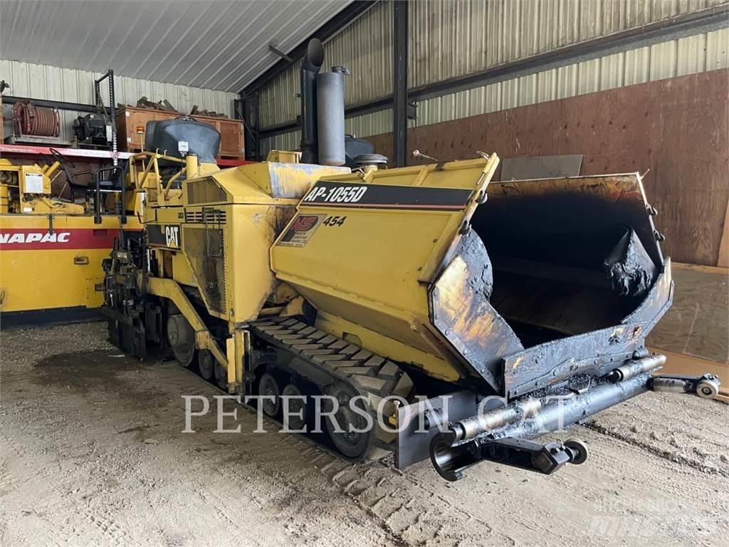 CAT AP1055D Asfaltudlæggere