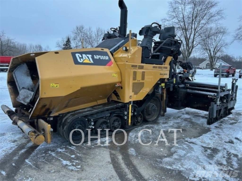 CAT AP555F Bitumen maskiner