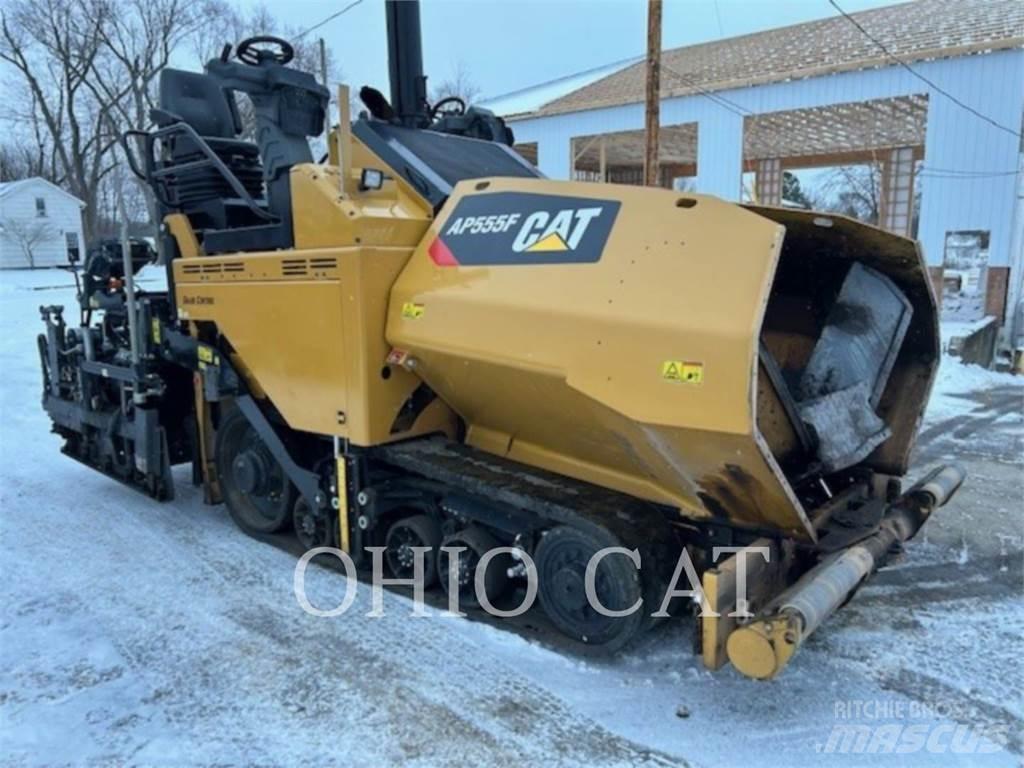 CAT AP555F Bitumen maskiner