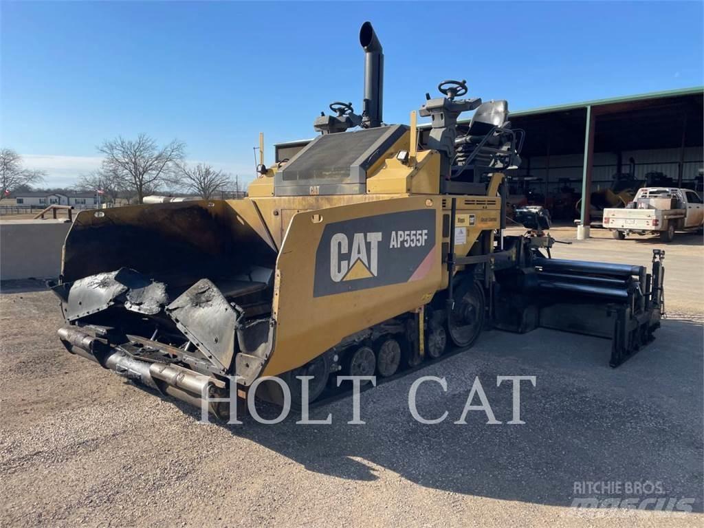 CAT AP555F Enkelt tromle