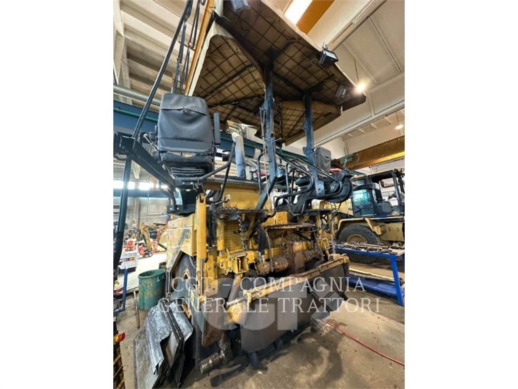 CAT AP600D Asfaltudlæggere