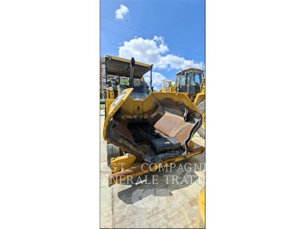 CAT AP600F Asfaltudlæggere