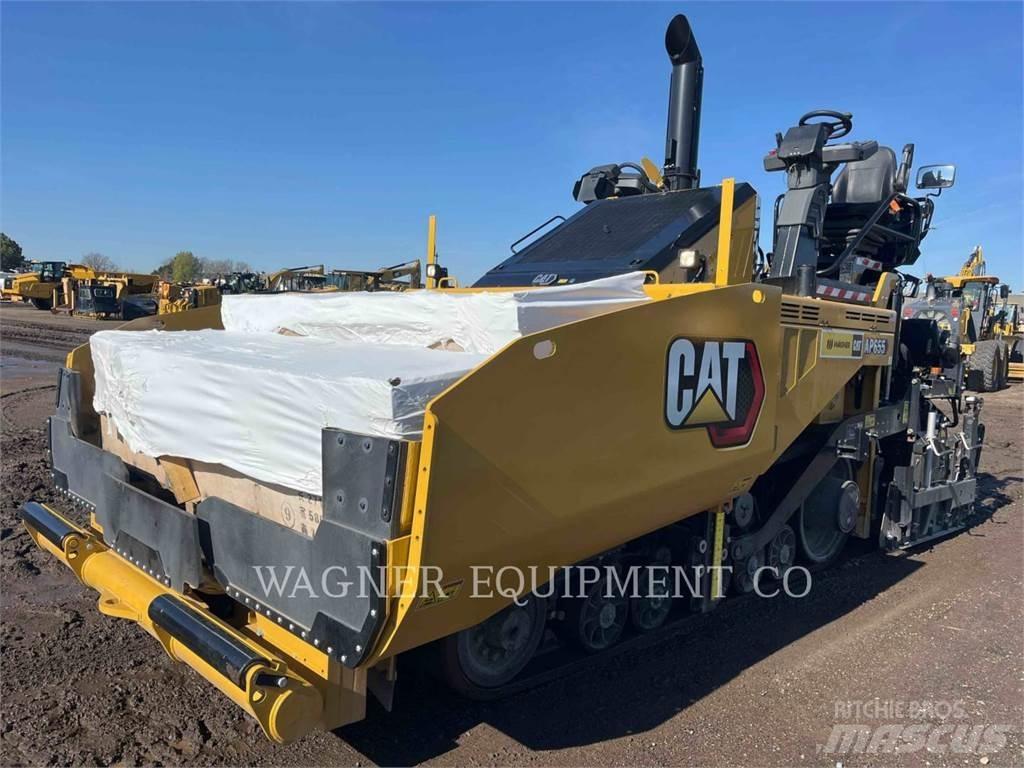 CAT AP655 Asfaltudlæggere