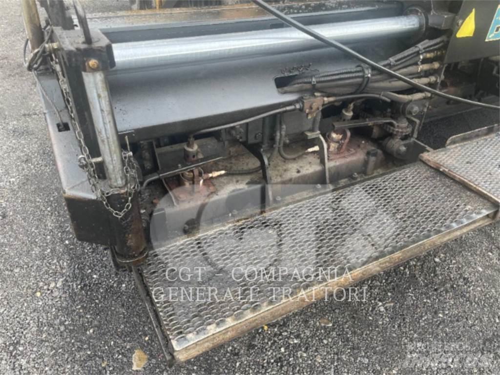 CAT BB650 Asfaltudlæggere