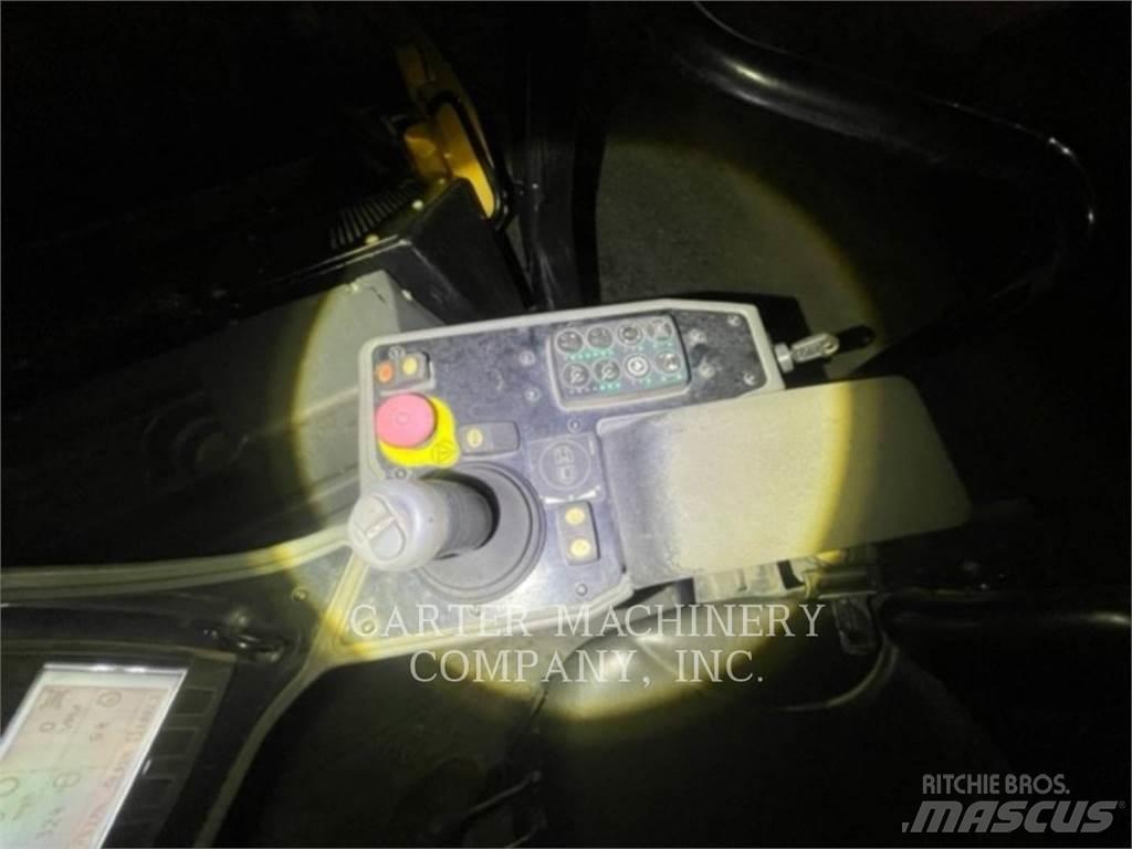 CAT CB13 Jordvibrationstromler