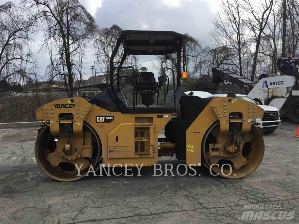 CAT CB13 Jordvibrationstromler