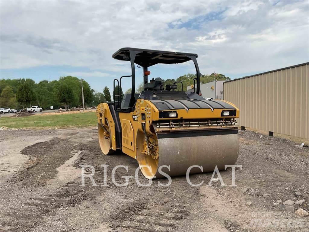 CAT CB13 Jordvibrationstromler