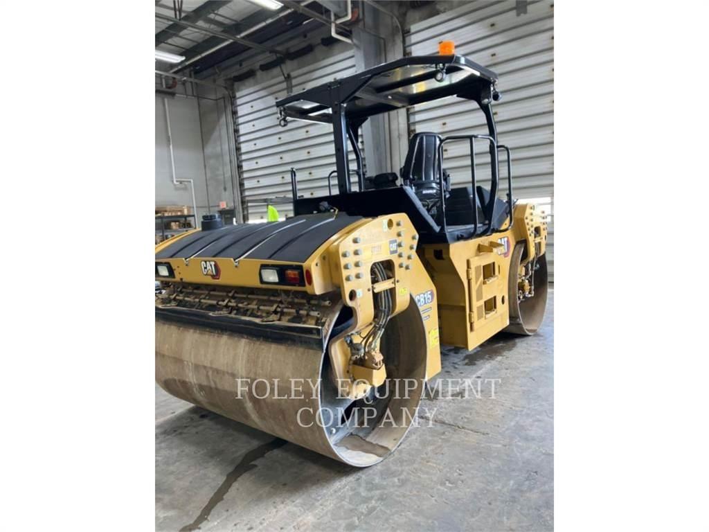 CAT CB15 Jordvibrationstromler