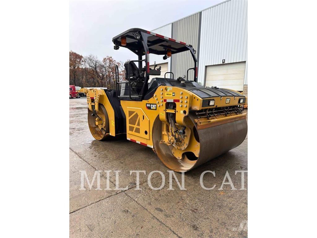CAT CB15 Jordvibrationstromler