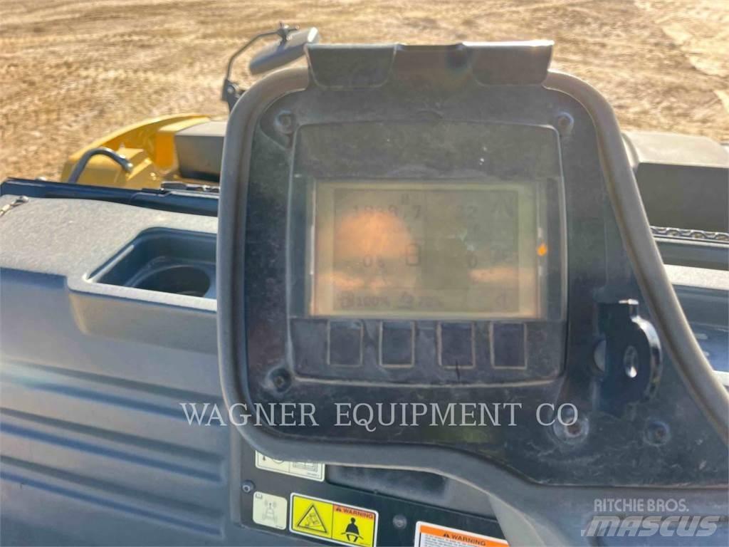 CAT CB15 Jordvibrationstromler