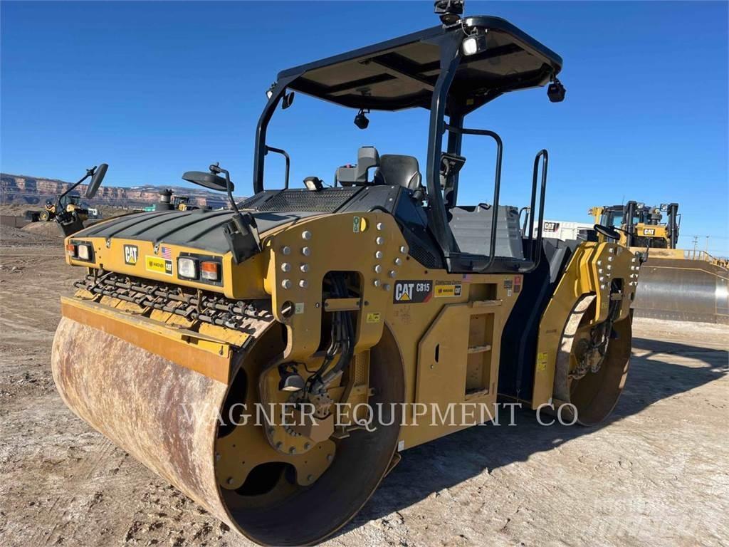 CAT CB15 Jordvibrationstromler