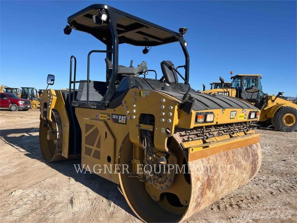 CAT CB15 Jordvibrationstromler