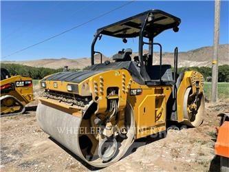 CAT CB15 CW Tvilling tromle