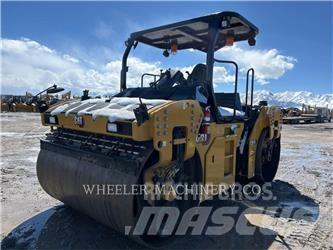 CAT CB15 CW VV Tvilling tromle