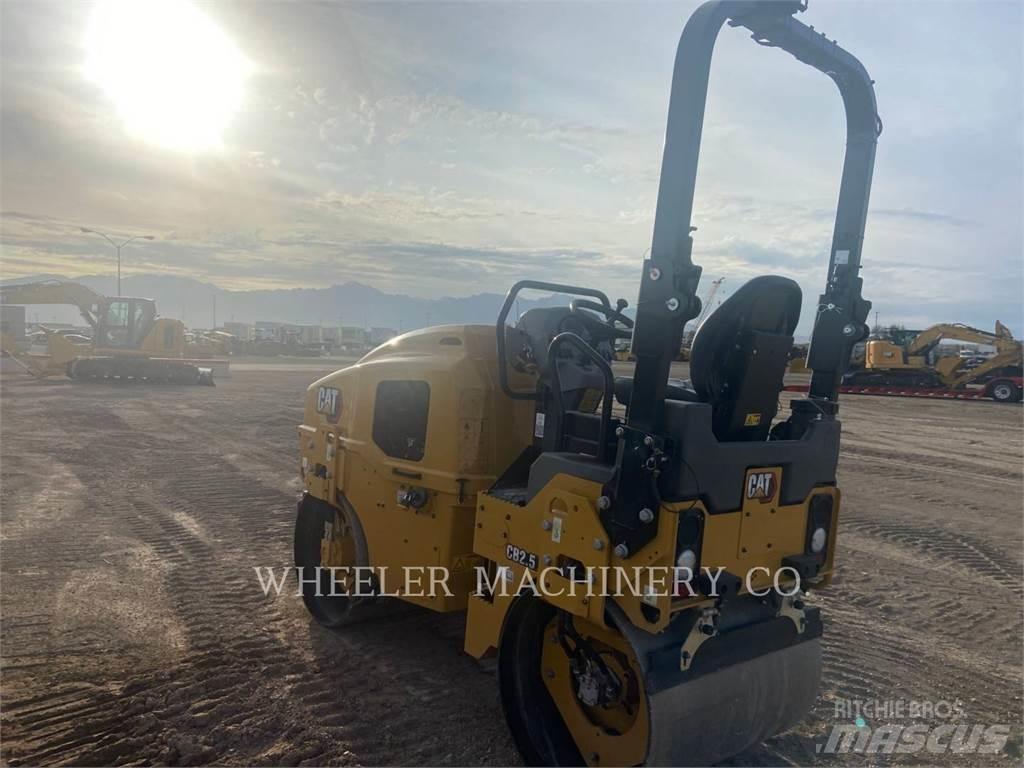 CAT CB2.5 Tvilling tromle