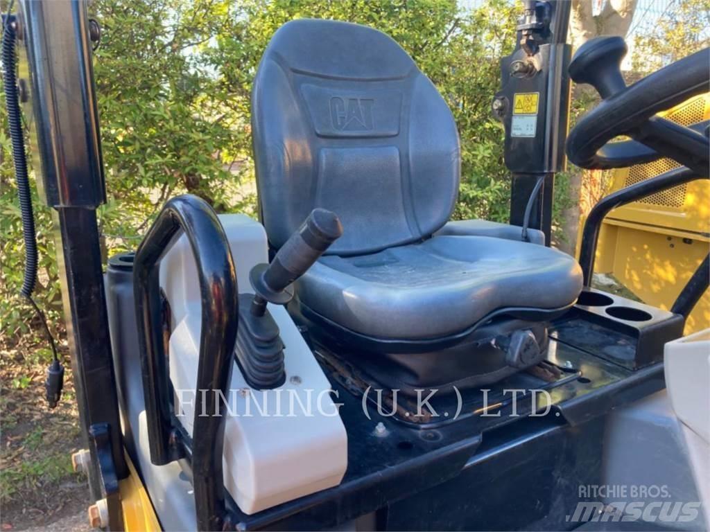 CAT CB2.7 Jordvibrationstromler