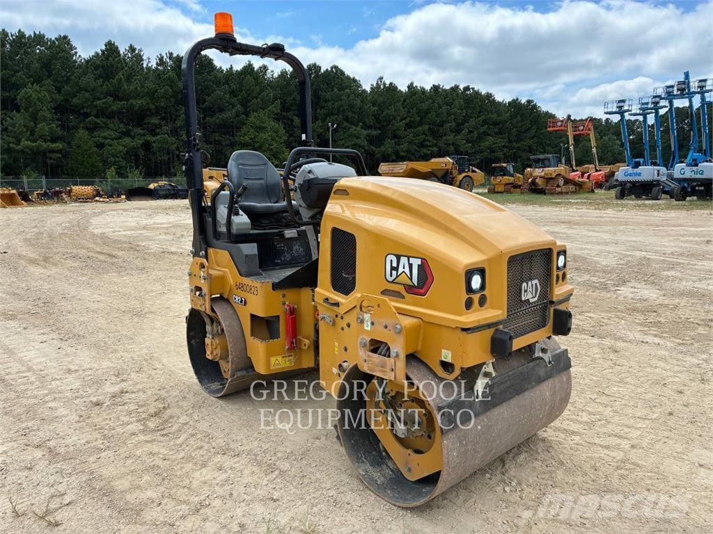CAT CB2.703 Tvilling tromle