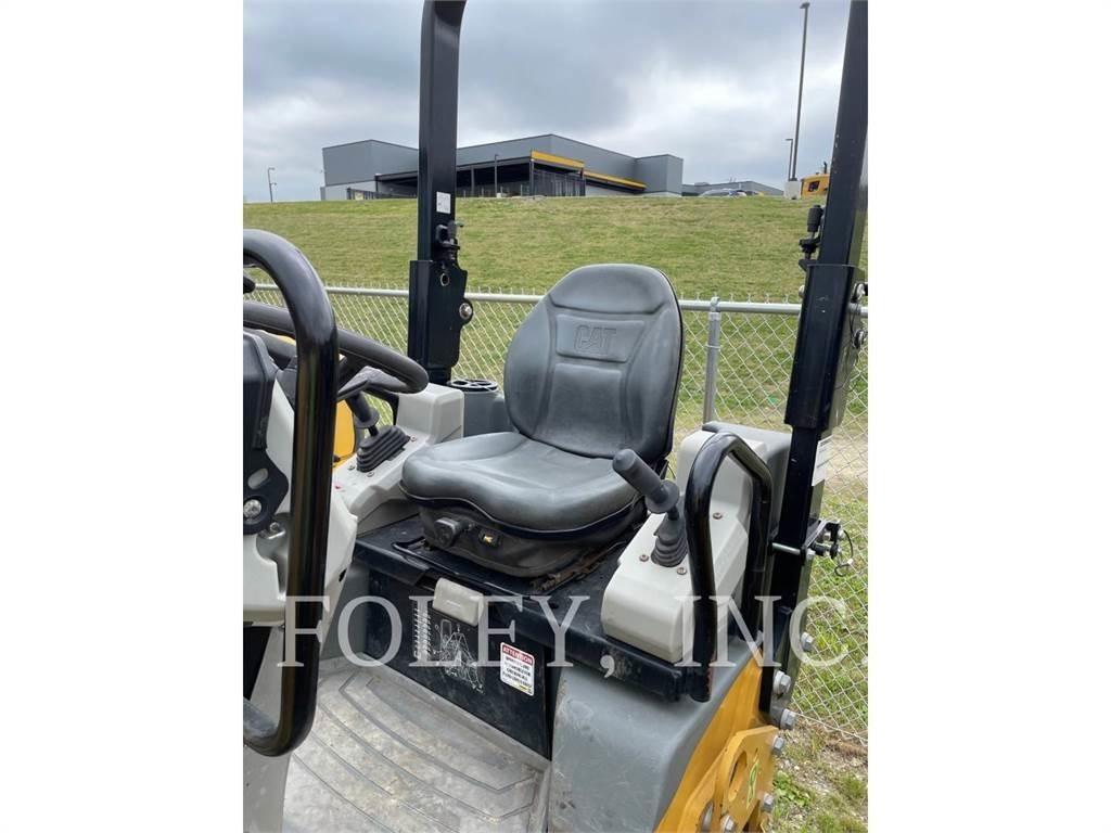 CAT CB22B Tvilling tromle