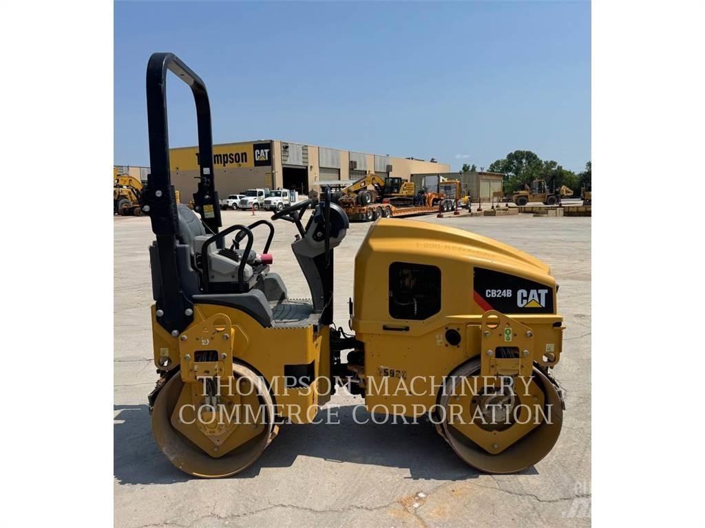CAT CB24B Tvilling tromle