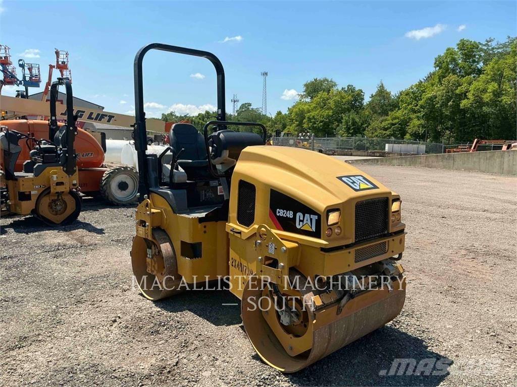 CAT CB24B Tvilling tromle