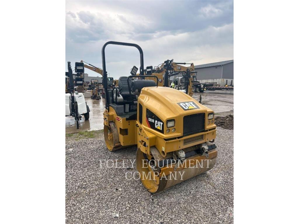 CAT CB24B Jordvibrationstromler