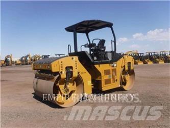 CAT CB54B Tvilling tromle