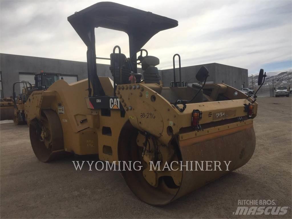 CAT CB64 Jordvibrationstromler