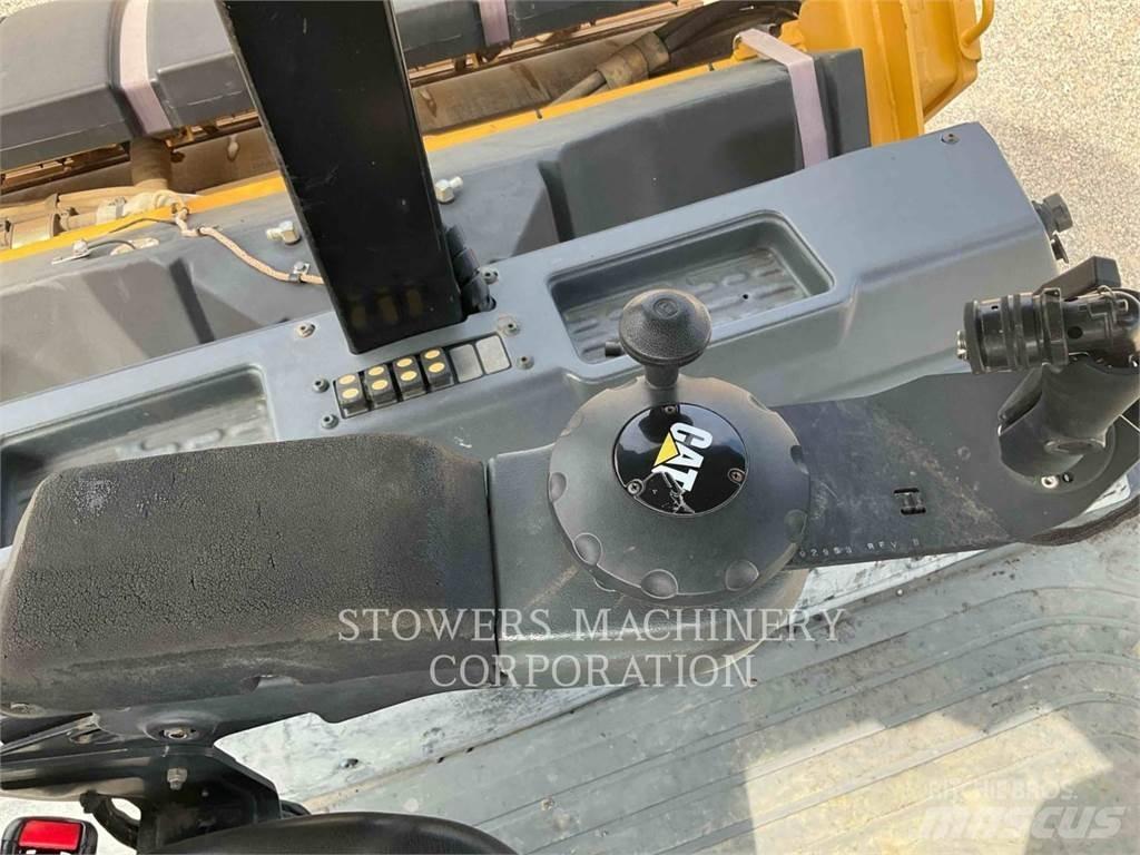 CAT CB66B Jordvibrationstromler