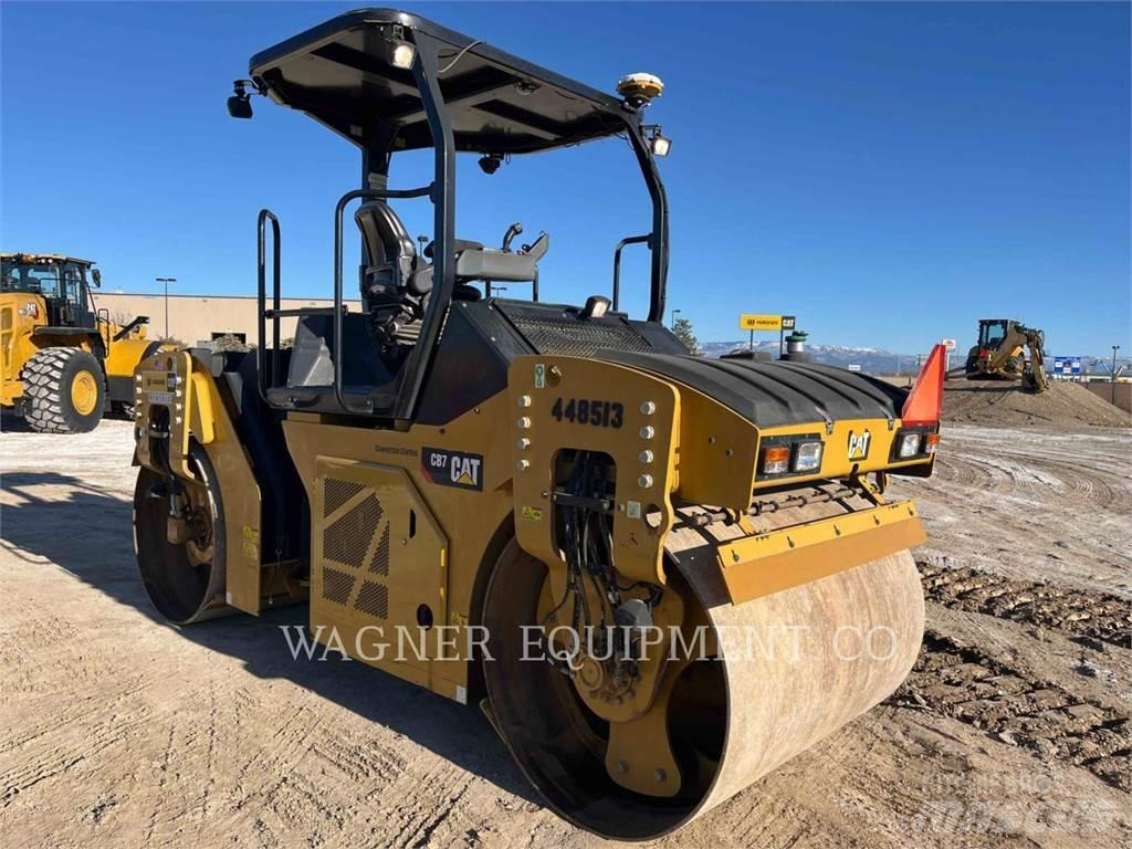 CAT CB7 Jordvibrationstromler