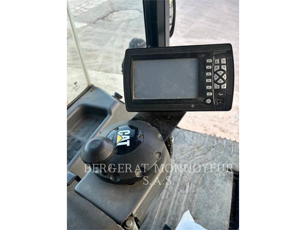CAT CD10 Jordvibrationstromler
