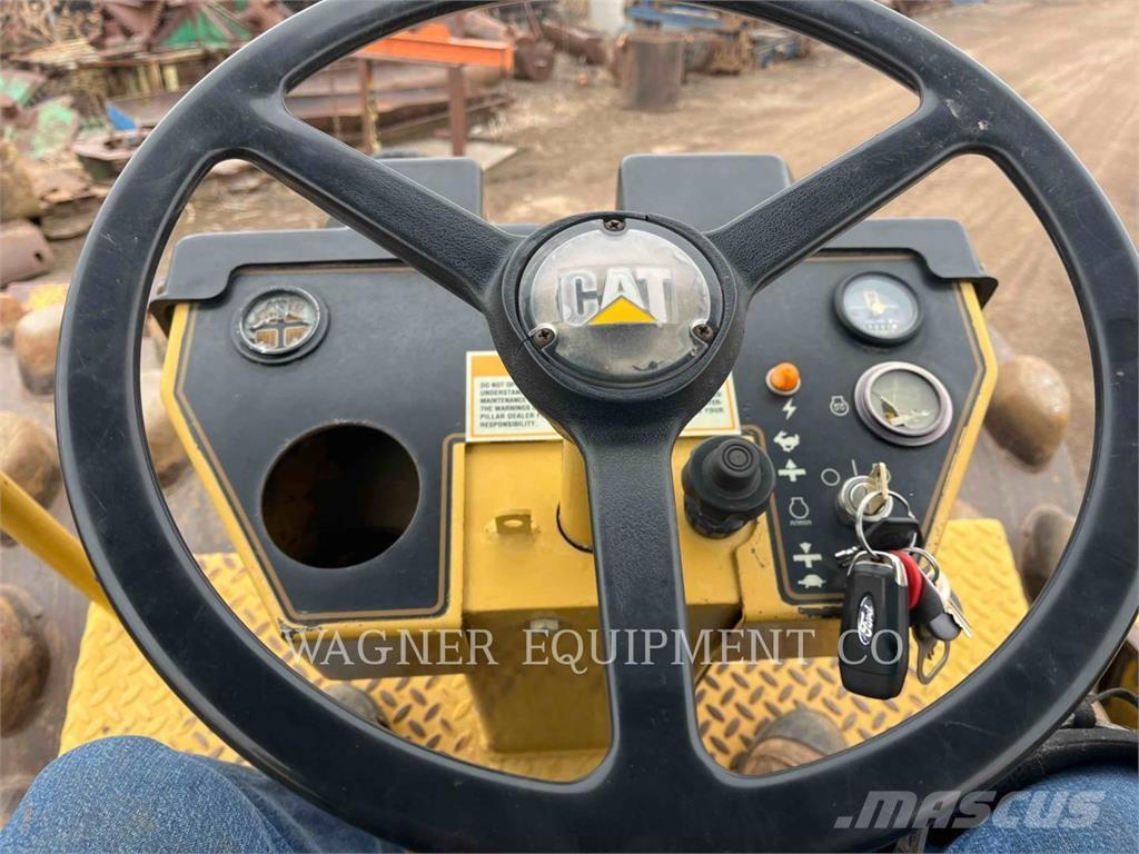CAT CP-563C Jordvibrationstromler