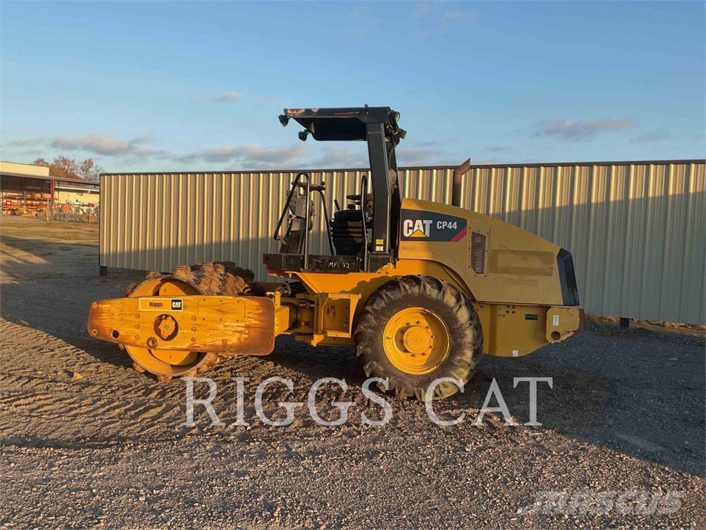 CAT CP44 Jordvibrationstromler