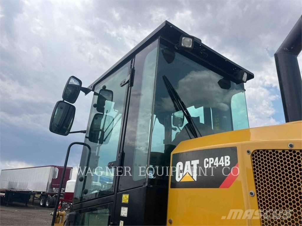 CAT CP44B Jordvibrationstromler