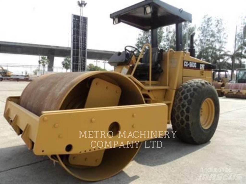 CAT CS-563CAW Enkelt tromle