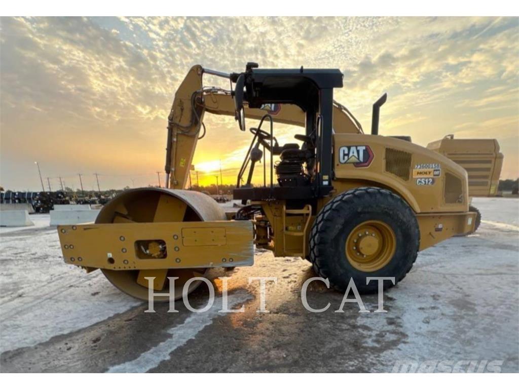 CAT CS12 Enkelt tromle